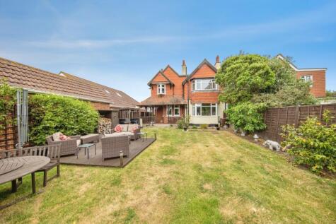 Arnold Road, Clacton-on-Sea, Essex, CO15