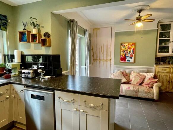 Kitchen,...jpg