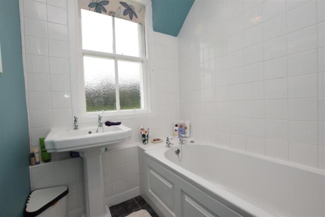 Bathroom.JPG