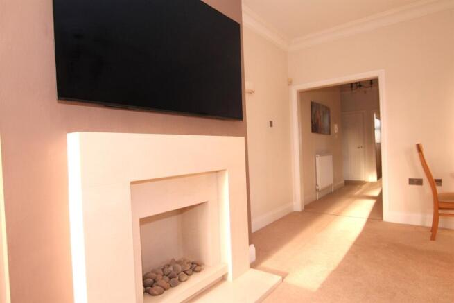 2 bed Flat to rent Image 7