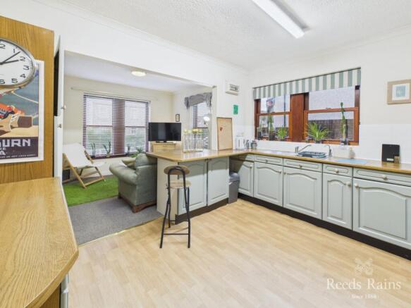 3 bed Semi-Detached for sale Image 5