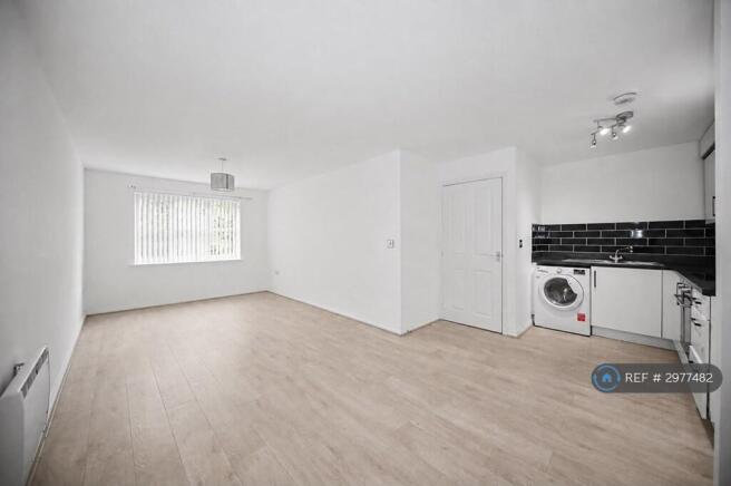 Lounge/ Open Plan Kitchen