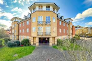 38, Gatcombe Court, Dexter Close, St. Albans AL1 5WA