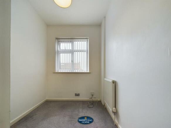 CAM01906G0-PR0294-STILL011.jpg