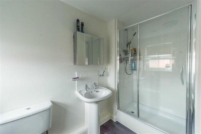 EN SUITE SHOWER ROOM