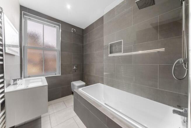 3 bed Terraced for sale Image 8
