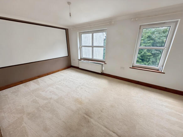 Bedroom/lounge