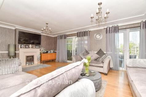 Elder Avenue, Wickford, Essex