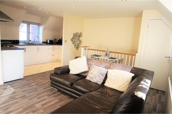Lounge/Dining Room
