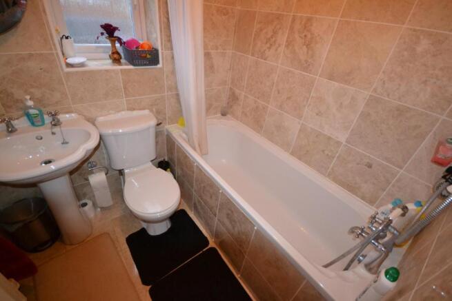 BATHROOM/W.C