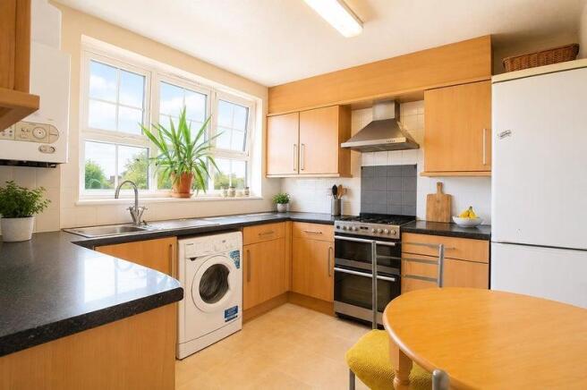 kitchen .jpg