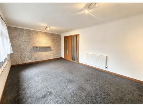 Livingroom 1.jpg