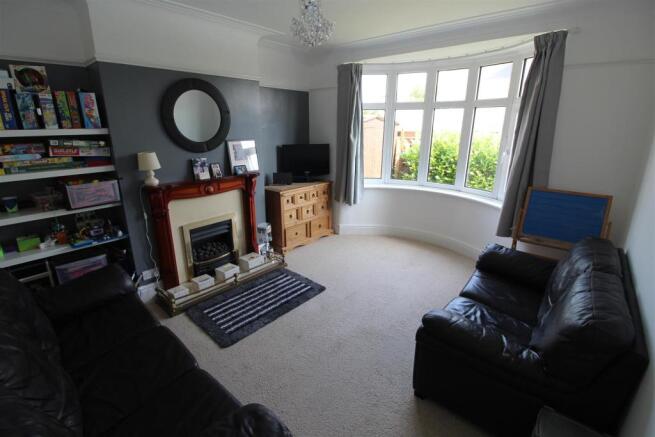 Sitting Room.JPG