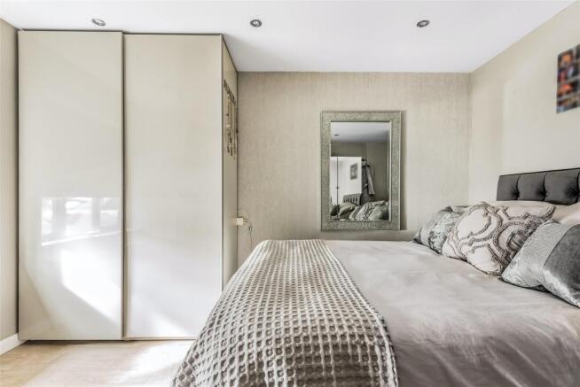 Reception 3 / Bed 4