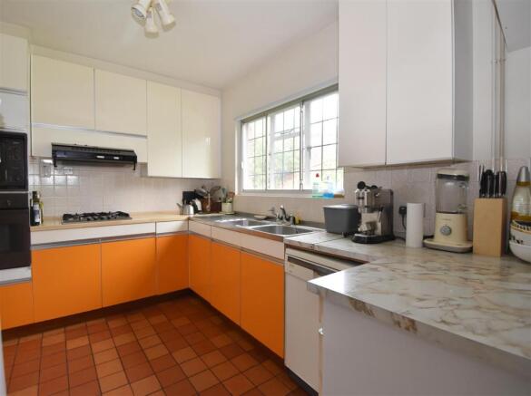 kitchen1.JPG