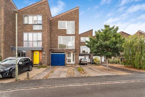 Plane Tree Way, Woodstock