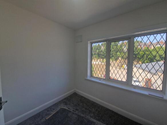 3 bed Semi-Detached to rent Image 7