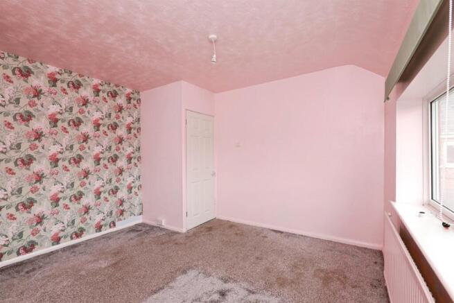 3 bed Semi-Detached for sale Image 10