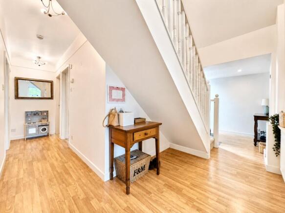 Delavor Road, Heswall, Wirral, CH60 photo 4