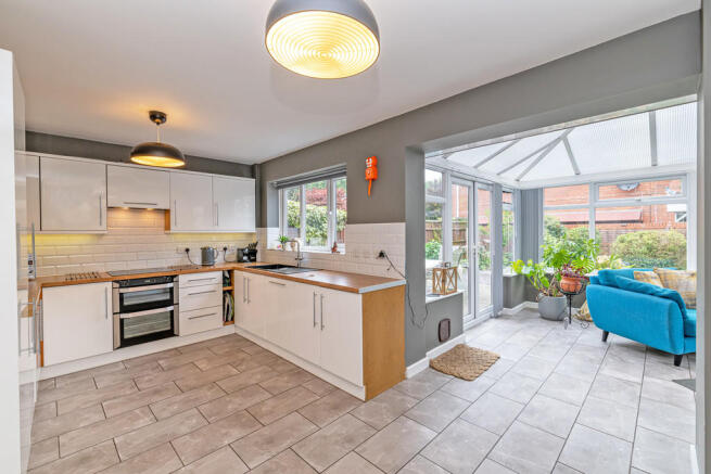 Kitchen/Dining Ro...