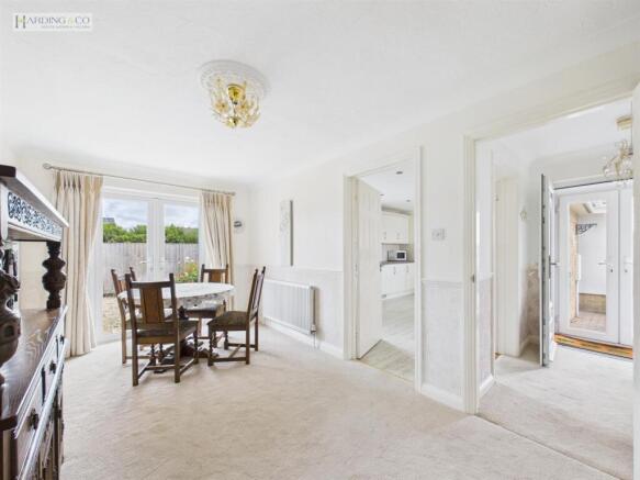 Dining room.jpg