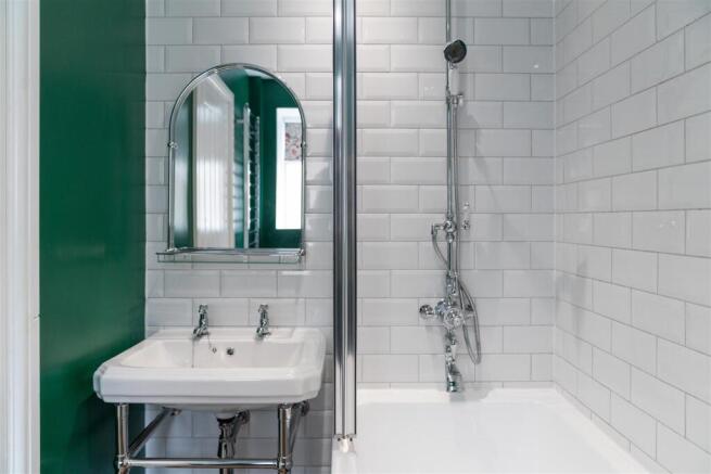 Bathroom.jpg
