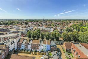 7, Lower Walls Walk, Chichester PO19 7BH