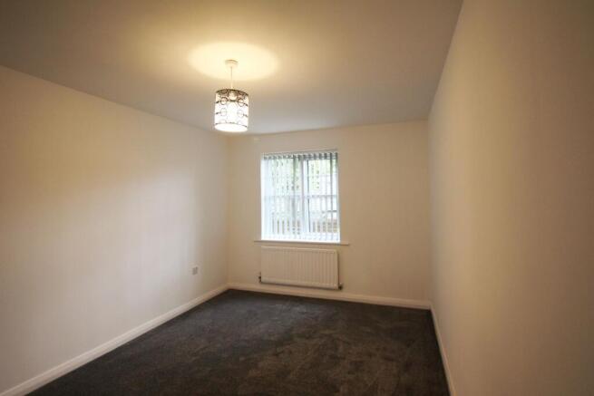 2 bed Apartment to rent Image 9