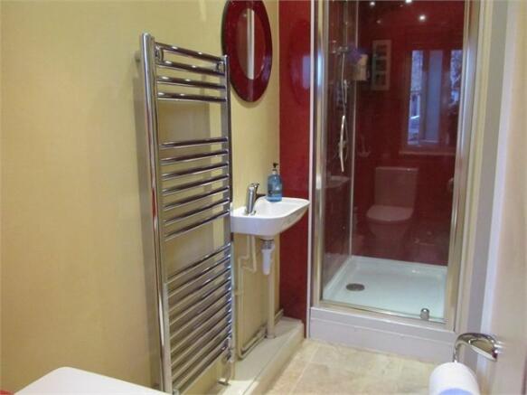 Cloak/shower room
