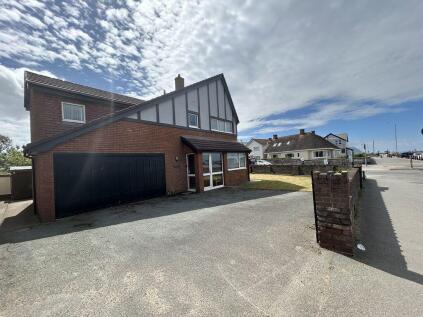 Gloddaeth Avenue, West Shore, Llandudno