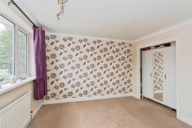 3 bed Semi-Detached for sale Image 7