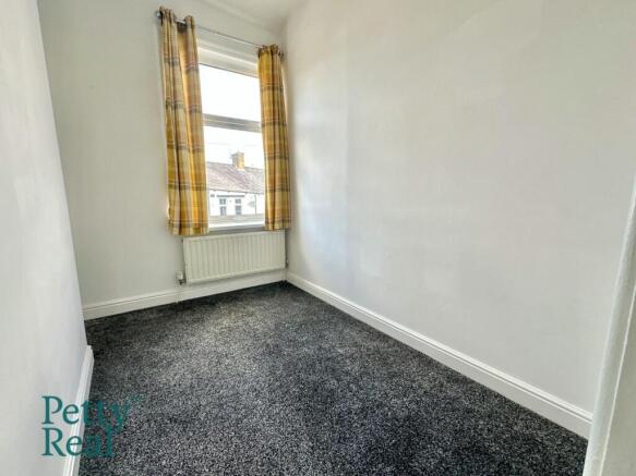 2 bed Terraced for sale Image 6