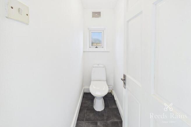 2 bed End of Terrace to rent Image 7