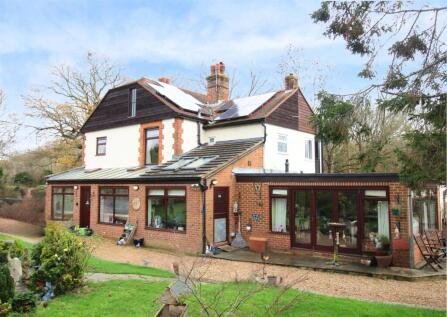 Valewood Lane, Barns Green, Horsham