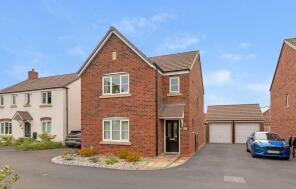 35, Jeacock Grove, Pershore WR10 1RQ