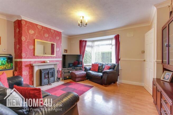 LOUNGE: