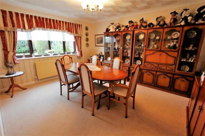 Dining Room.JPG