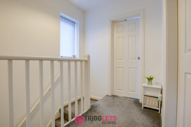 3 bed Semi-Detached for sale Image 10