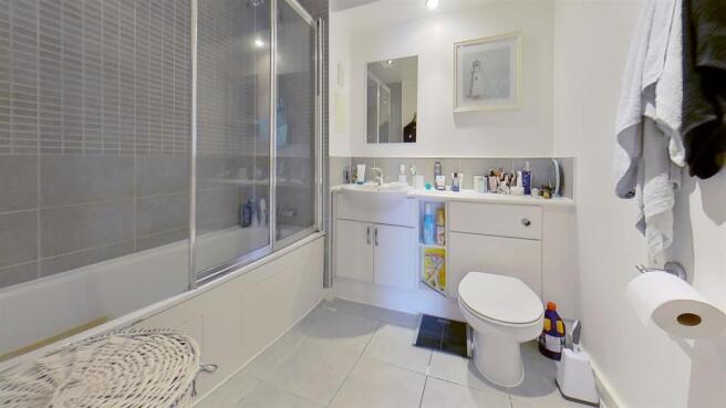 23-Starling-Court-Bathroom.jpg