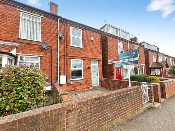3-bed semi-detached on Queens Road, Hodthorpe, £150,000
