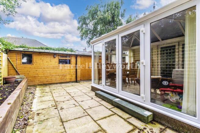 Detached Garage