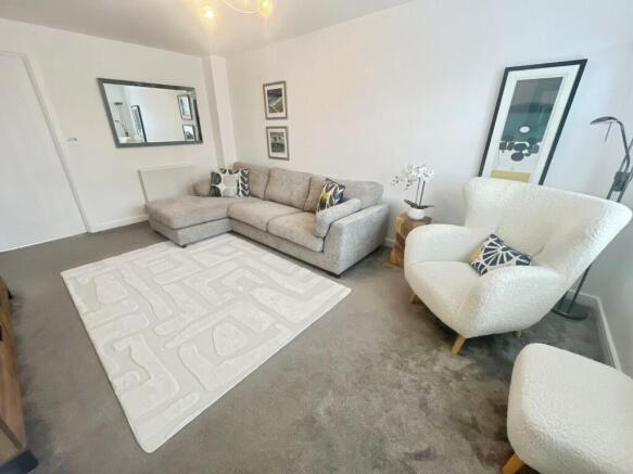 St. Marys Drive, Stretton, DE13 photo 3