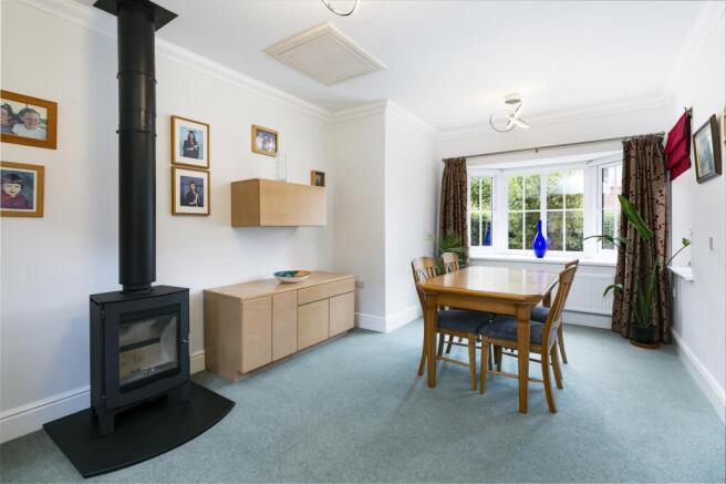 4 bed Detached for sale Image 5