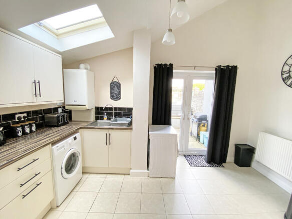 Llanfabon Road, Nelson, Treharris, CF46 6PF photo 4