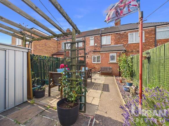 3 bed House for sale Image 9