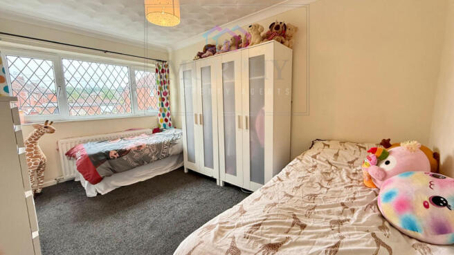 Semi-Detached for sale Image 10