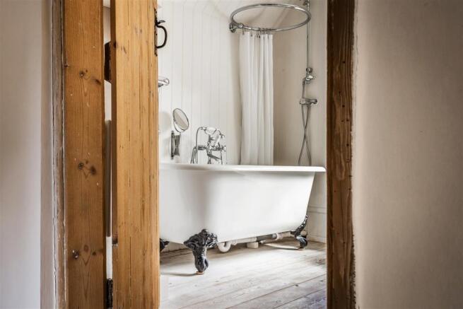 house. estate agency Dunsfold bath