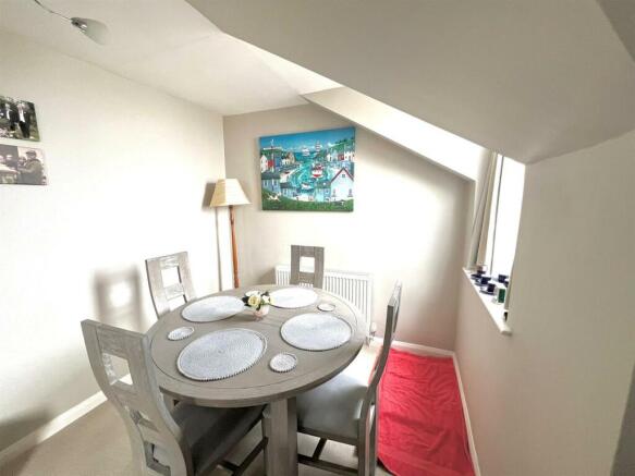 1 bed Penthouse for sale Image 4