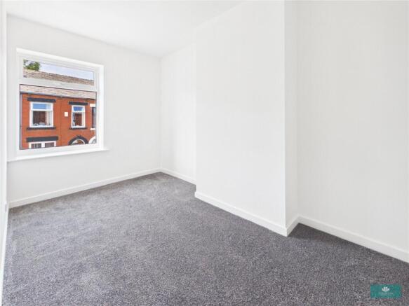 3 bed Terraced for sale Image 10