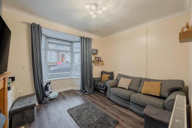 2 Wainfelin Road-6.jpg